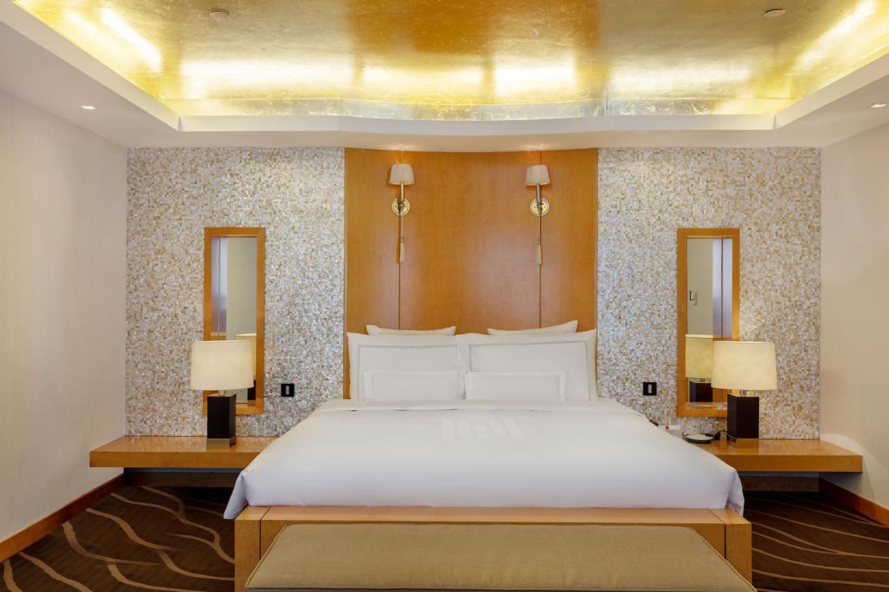 Grand Millennium Beijing Hotel Екстериор снимка